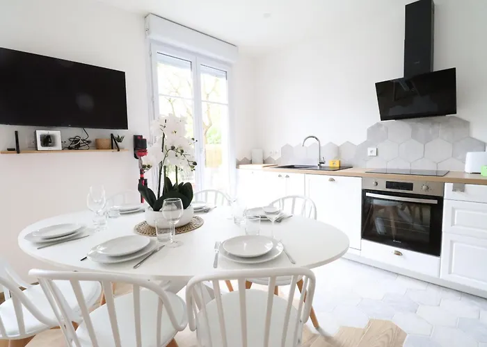 La Boheme By Plaza Appartement